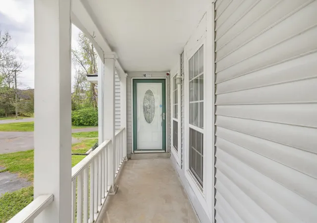 Photo 3 of Single family home for sale at 1022 Rachels Sq Dr, Hermitage, TN 37076 | MLS# 3246333 | Listing updated on 2026-09-15
