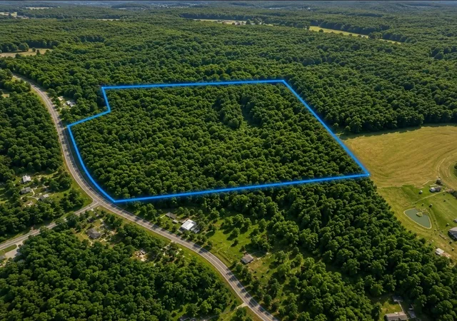 Photo 1 of Sale Pending at 1 Vale Mckenzie Rd, Hollow Rock, TN 38342 | MLS# 3244809 | Listing updated on 2026-09-02