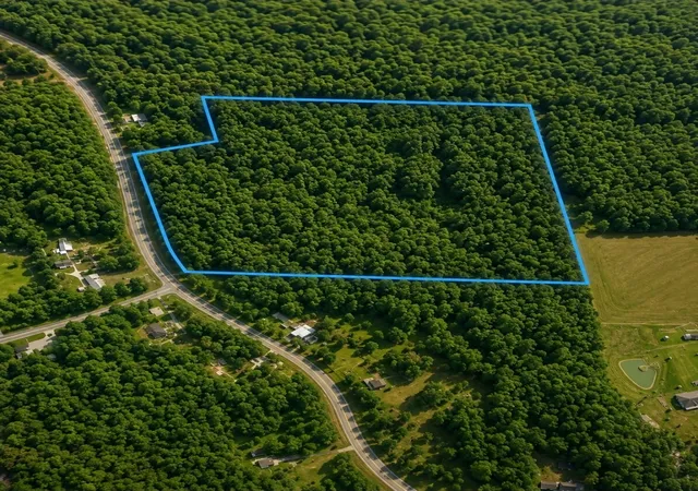 Photo 2 of Sale Pending at 1 Vale Mckenzie Rd, Hollow Rock, TN 38342 | MLS# 3244809 | Listing updated on 2026-09-02