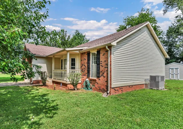 Homes for sale in Clarksville, TN | 3431 Chaney Ln, Clarksville, TN 37042 | MLS# 3272161