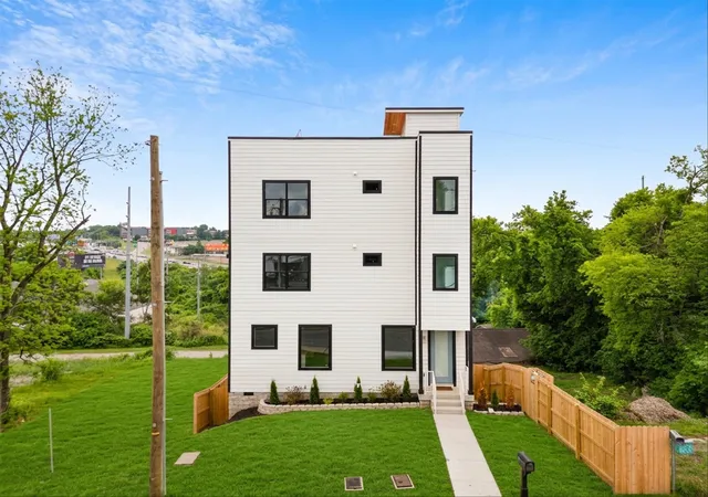 Photo 2 of Single family home for sale at 177 Little Green St, Nashville, TN 37210 | MLS# 3247793 | Listing updated on 2026-08-19