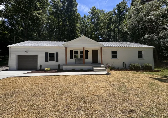 Homes for sale in Lyles, TN | 7880 Johnny Crow Rd, Lyles, TN 37098 | MLS# 3245436