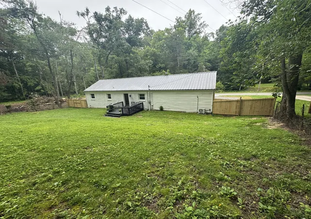 Homes for sale in Lyles, TN | 7880 Johnny Crow Rd, Lyles, TN 37098 | MLS# 3245436