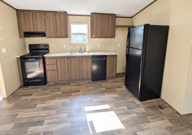 Photo 3 of Manufactured home for sale at 123 Washington Ave, Camden, TN 38320 | MLS# 3244855 | Listing updated on 2026-10-09