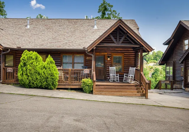 Homes for sale in Pigeon Forge, TN | 845 Golf View Blvd, Pigeon Forge, TN 37863 | MLS# 3265353