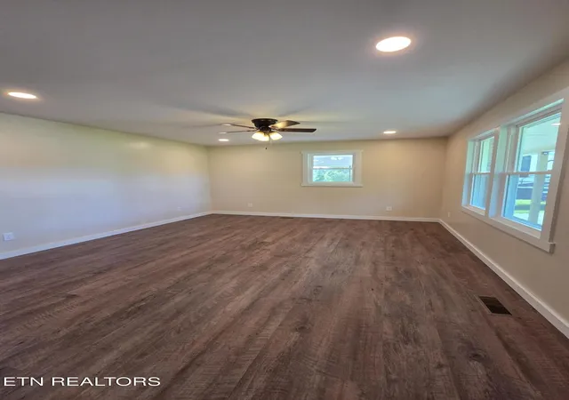 Homes for sale in Sparta, TN | 220 Harden Rd, Sparta, TN 38583 | MLS# 3244857