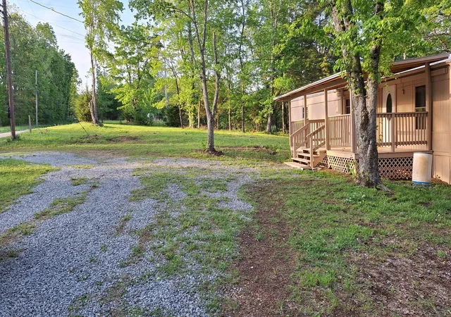 Homes for sale in Waverly, TN | 342 E Little Richland Rd, Waverly, TN 37185 | MLS# 3245674