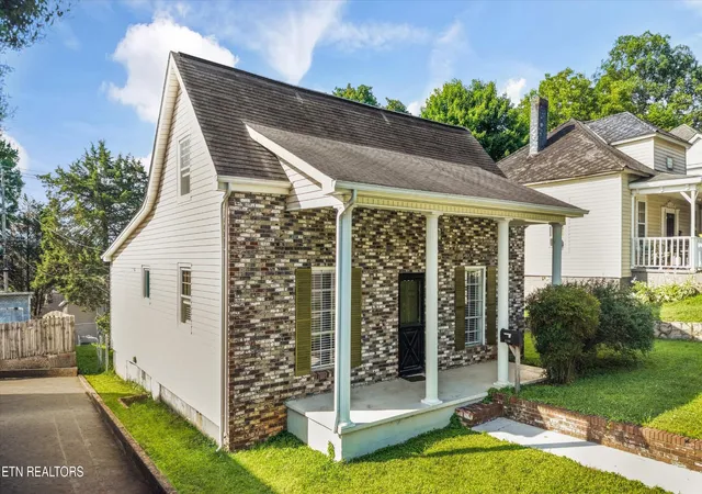 5th image of 608 W 1St Ave, Lenoir City, TN 37771 | MLS# 3505961