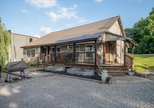 Photo 3 of Single family home for sale at 102 Church St, Petersburg, TN 37144 | MLS# 3245086 | Listing updated on 2026-09-28