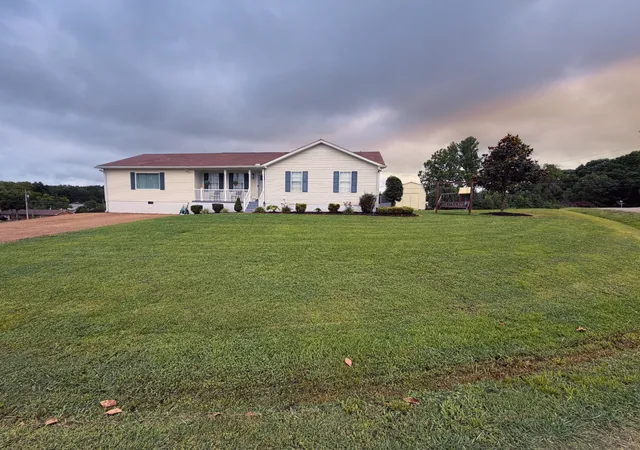 Homes for sale in Mc Ewen, TN | 78 Patterson Cir, Mc Ewen, TN 37101 | MLS# 3245077