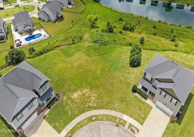 2nd image of 104 Duncanberry Court, Oak Ridge, TN 37830 | MLS# 3244961