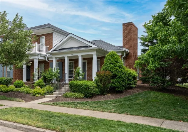 Photo 2 of Sale Pending at 640 Springlake Dr, Franklin, TN 37064 | MLS# 3592485 | Listing updated on 2026-10-01