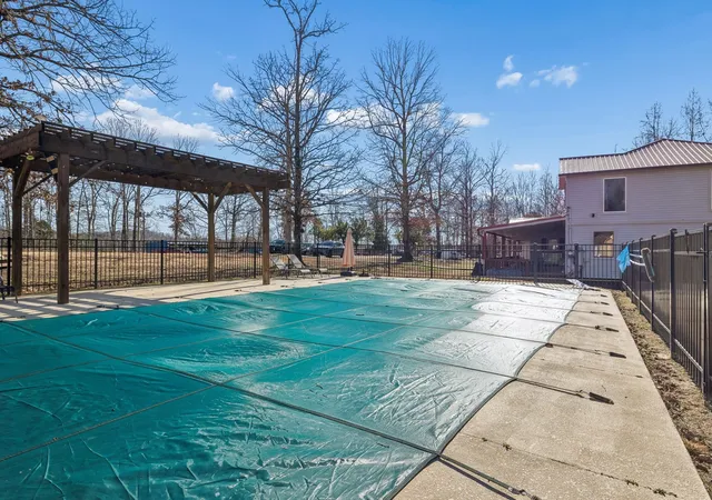 Homes for sale in Linden, TN | 485 Lower Roans Creek Rd, Linden, TN 37096 | MLS# 3245775