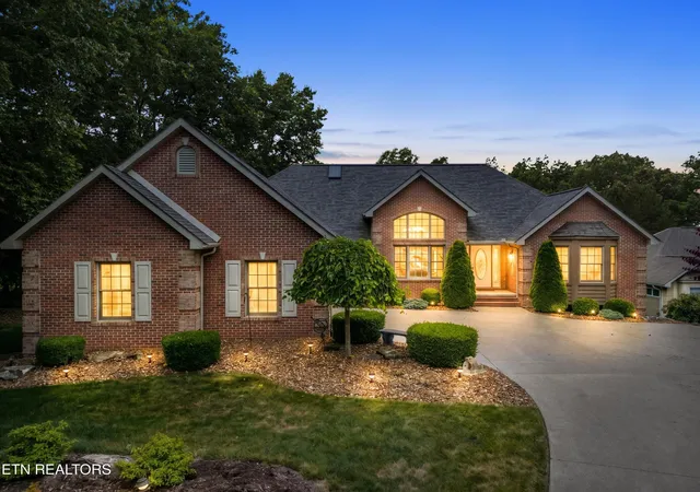 Photo 1 of Single family home for sale at 106 Mariners Dr, Crossville, TN 38558 | MLS# 3244987 | Listing updated on 2026-09-21
