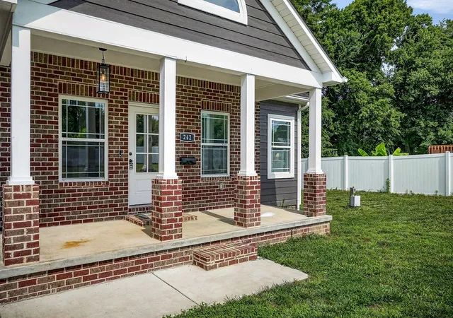 Photo 3 of Single family home for sale at 242 Grace Dr, Sparta, TN 38583 | MLS# 3245007 | Listing updated on 2026-08-23