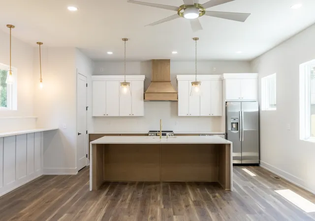 Photo 3 of Single family home for sale at 1820 Dr Db Todd Jr Blvd, Nashville, TN 37208 | MLS# 3247788 | Listing updated on 2026-08-19