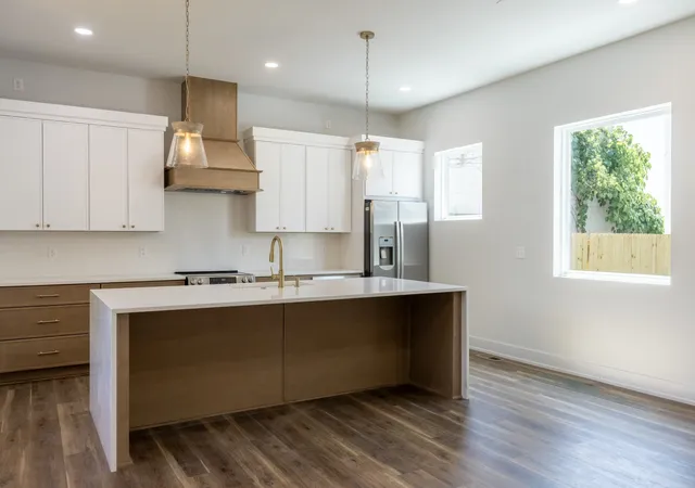 Photo 4 of Single family home for sale at 1820 Dr Db Todd Jr Blvd, Nashville, TN 37208 | MLS# 3247788 | Listing updated on 2026-08-19
