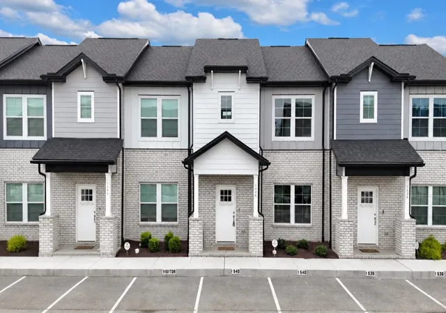 Homes for sale in Gallatin, TN | 1540 Elliott Williams Way, Gallatin, TN 37066 | MLS# 3253446