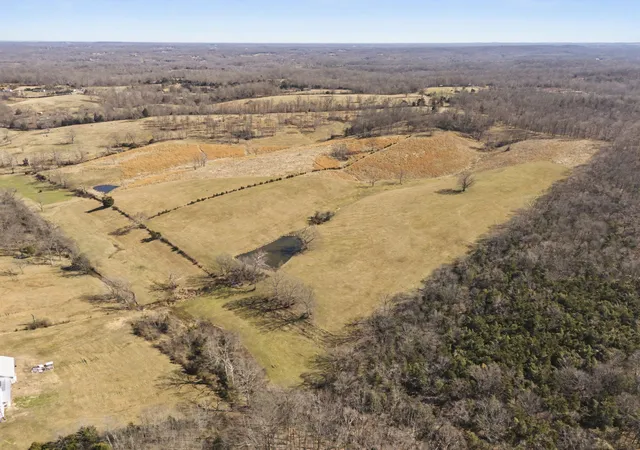 41st image of 1528 Fairfield Rd, Westmoreland, TN 37186 | MLS# 3245024