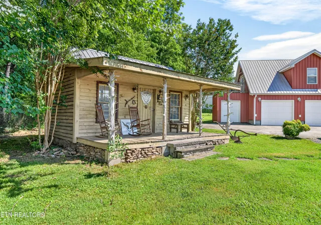 Homes for sale in Pikeville, TN | 105 Foothills Rd, Pikeville, TN 37367 | MLS# 3245021