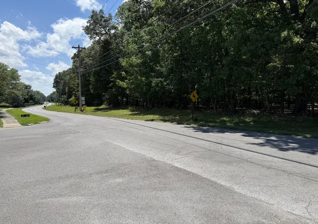 1st image of 0 Short Springs Rd, Tullahoma, TN 37388 | MLS# 3245332