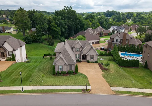 Single family home for sale at 1110 Luxborough Dr, Hendersonville, TN 37075 | MLS# 3256146 | Listing updated on 2026-10-08