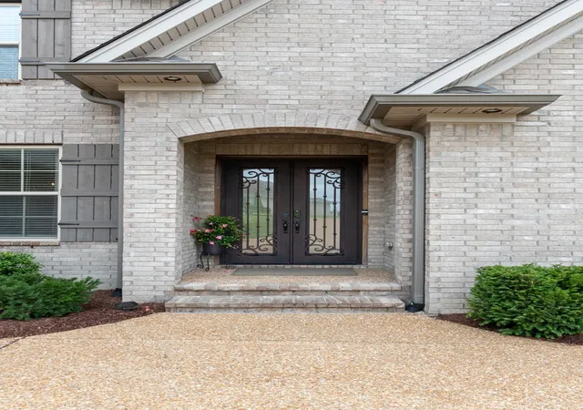 Photo 4 of Single family home for sale at 1110 Luxborough Dr, Hendersonville, TN 37075 | MLS# 3256146 | Listing updated on 2026-10-08