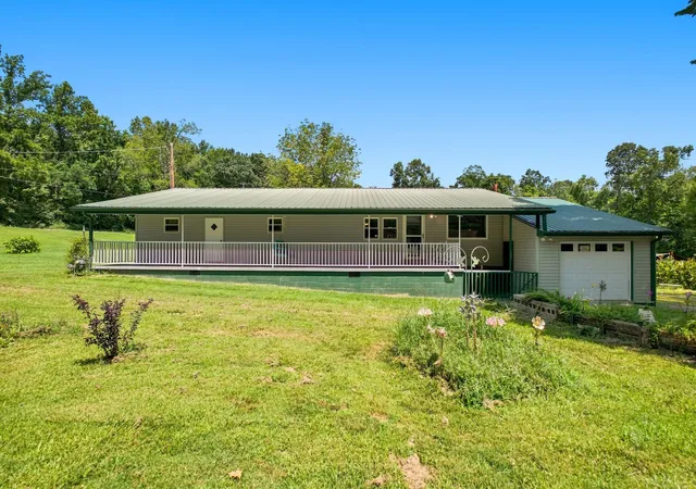 1st image of 205 N Browns Ln, Portland, TN 37148 | MLS# 3288293