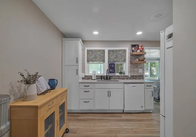 5th image of 222 S Oakwood Ave, Clinton, TN 37716 | MLS# 3245712