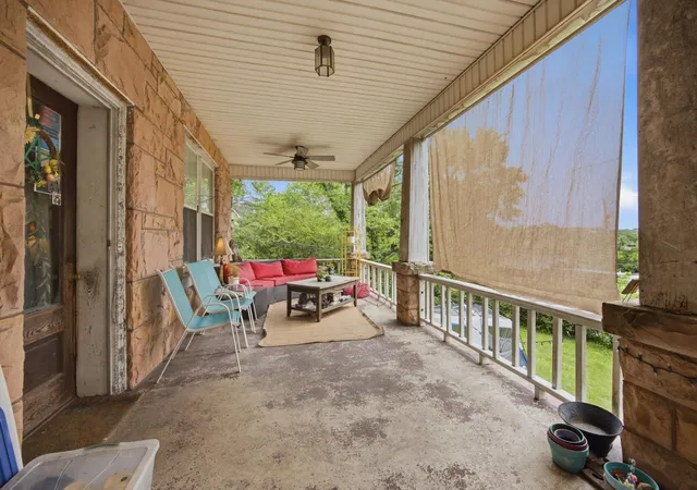 Homes for sale in Signal Mountain, TN | 709 Signal Mountain Boulevard, Signal Mountain, TN 37377 | MLS# 3245129