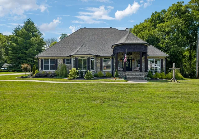 Photo 1 of Single family home for sale at 124 Poplar Dr, Brush Creek, TN 38547 | MLS# 3251541 | Listing updated on 2026-09-30