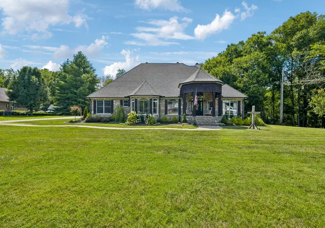 Photo 3 of Single family home for sale at 124 Poplar Dr, Brush Creek, TN 38547 | MLS# 3251541 | Listing updated on 2026-09-30