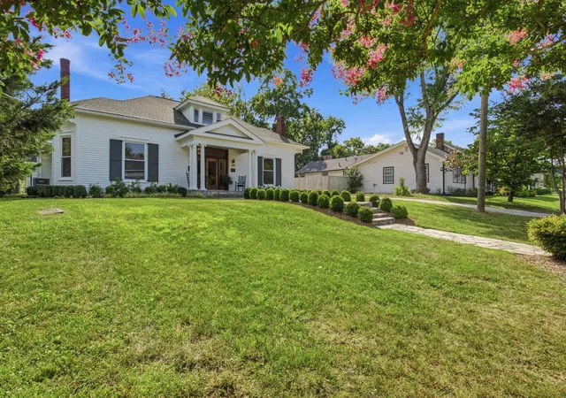 1st image of 334 3rd Ave S S, Franklin, TN 37064 | MLS# 3259817