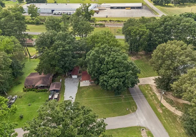 Photo 3 of Single family home for sale at 30429 Sims St, Ardmore, TN 38449 | MLS# 3245266 | Listing updated on 2026-09-24
