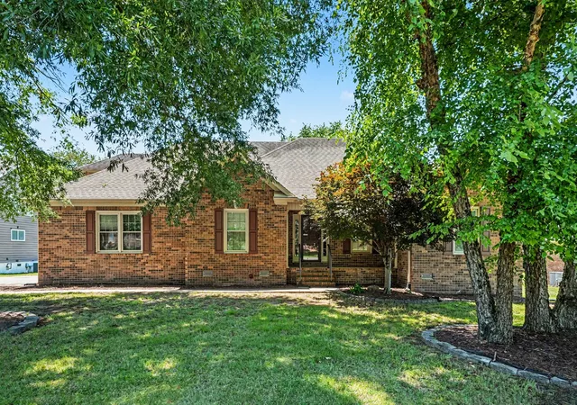Homes for sale in Gallatin, TN | 519 Redstone Dr, Gallatin, TN 37066 | MLS# 3246920
