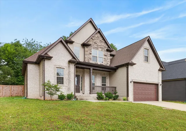 Photo 2 of Single family home for sale at 404 Glenstone Springs Dr, Clarksville, TN 37043 | MLS# 3246134 | Listing updated on 2026-09-23