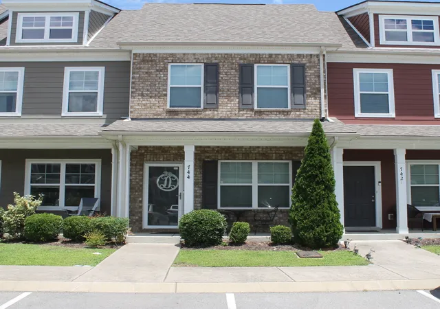 Homes for sale in Antioch, TN | 744 Bradburn Village Way, Antioch, TN 37013 | MLS# 3245350