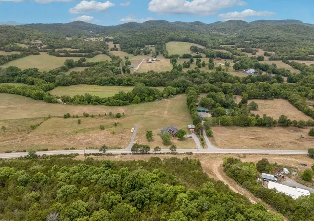 Homes for sale in Readyville, TN | 3460 Bradyville Rd, Readyville, TN 37149 | MLS# 3256392