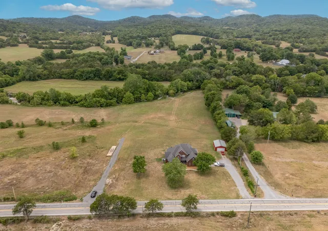 Homes for sale in Readyville, TN | 3460 Bradyville Rd, Readyville, TN 37149 | MLS# 3256392