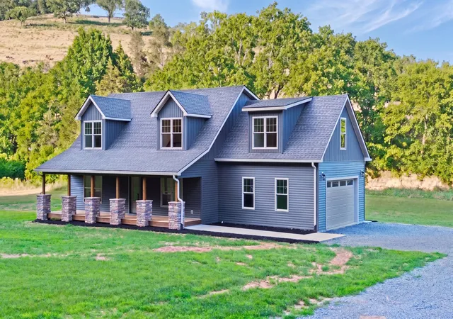 Homes for sale in Chestnut Mound, TN | 210 Granville Hwy, Chestnut Mound, TN 38552 | MLS# 3245469