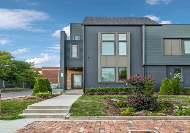 Photo 3 of Townhouse for sale at 1516 10th Avenue N, Nashville, TN 37208 | MLS# 3245410 | Listing updated on 2026-08-22
