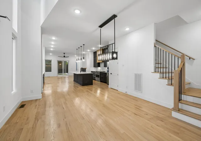 Photo 4 of Townhouse for sale at 1516 10th Avenue N, Nashville, TN 37208 | MLS# 3245410 | Listing updated on 2026-08-22