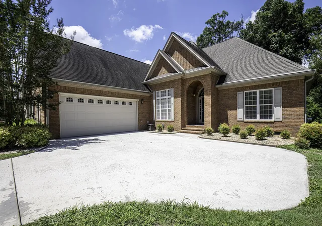 Photo 3 of Single family home for sale at 7120 Homestead Cir, Hixson, TN 37343 | MLS# 3245414 | Listing updated on 2026-09-28