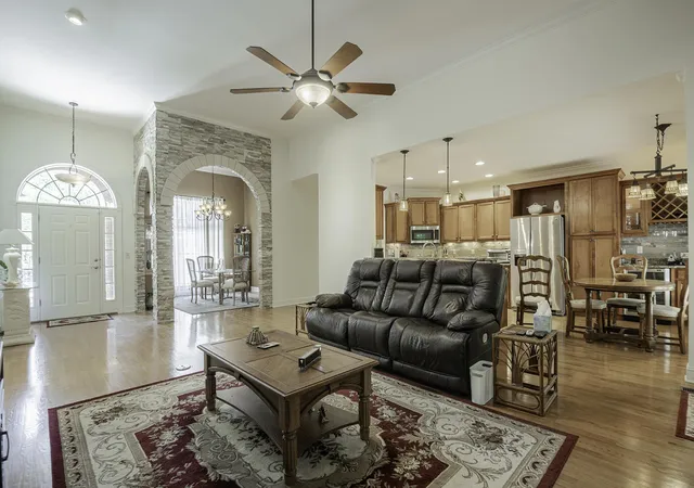 Photo 4 of Single family home for sale at 7120 Homestead Cir, Hixson, TN 37343 | MLS# 3245414 | Listing updated on 2026-09-28