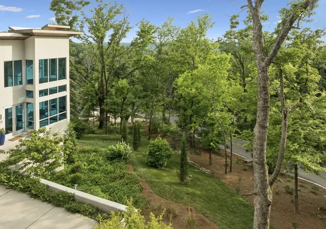 Photo 2 of Mansion for sale at 1701 Woodsong Dr, Brentwood, TN 37027 | MLS# 3245727 | Listing updated on 2026-07-24
