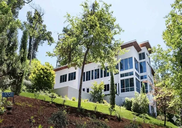 Photo 3 of Mansion for sale at 1701 Woodsong Dr, Brentwood, TN 37027 | MLS# 3245727 | Listing updated on 2026-07-24