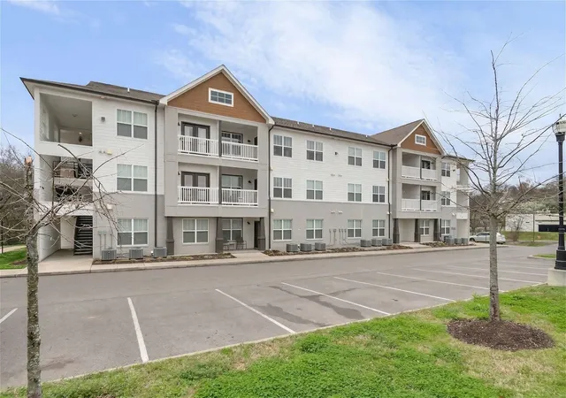 38th image of 6411 Charlotte Road Cir #105, Nashville, TN 37209 | MLS# 3250353