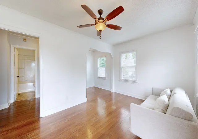 Photo 2 of Single family home for sale at 2011 Oakwood Ave, Nashville, TN 37207 | MLS# 3247206 | Listing updated on 2026-09-01