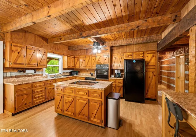 Photo 3 of Single family home for sale at 4620 Teague Branch Rd, Hartford, TN 37753 | MLS# 3250354 | Listing updated on 2026-08-05