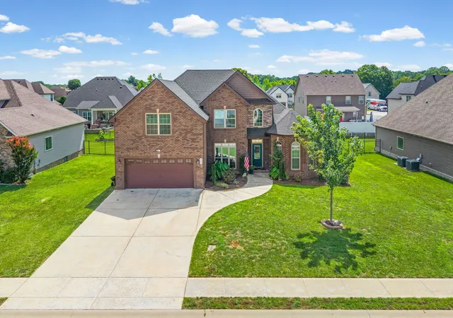 Photo 2 of Single family home for sale at 525 Bowden Dr, Clarksville, TN 37043 | MLS# 3255061 | Listing updated on 2026-09-21